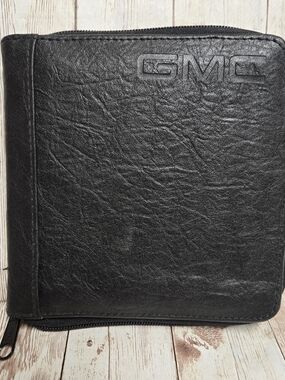 GMC CD Holder Case Zippered 12 Disc Organizer Black Faux Leather